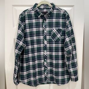 Men's Green Plaid Button-Down Shirt